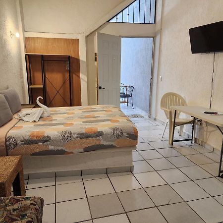 Small Studio Apt 5Min To Dt! Zihuatanejo Buitenkant foto