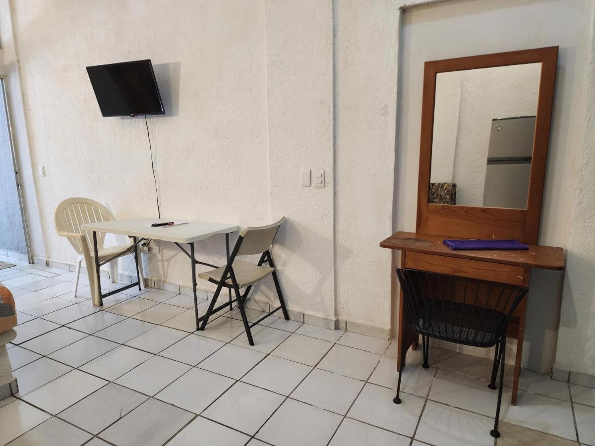 Small Studio Apt 5Min To Dt! Zihuatanejo Buitenkant foto