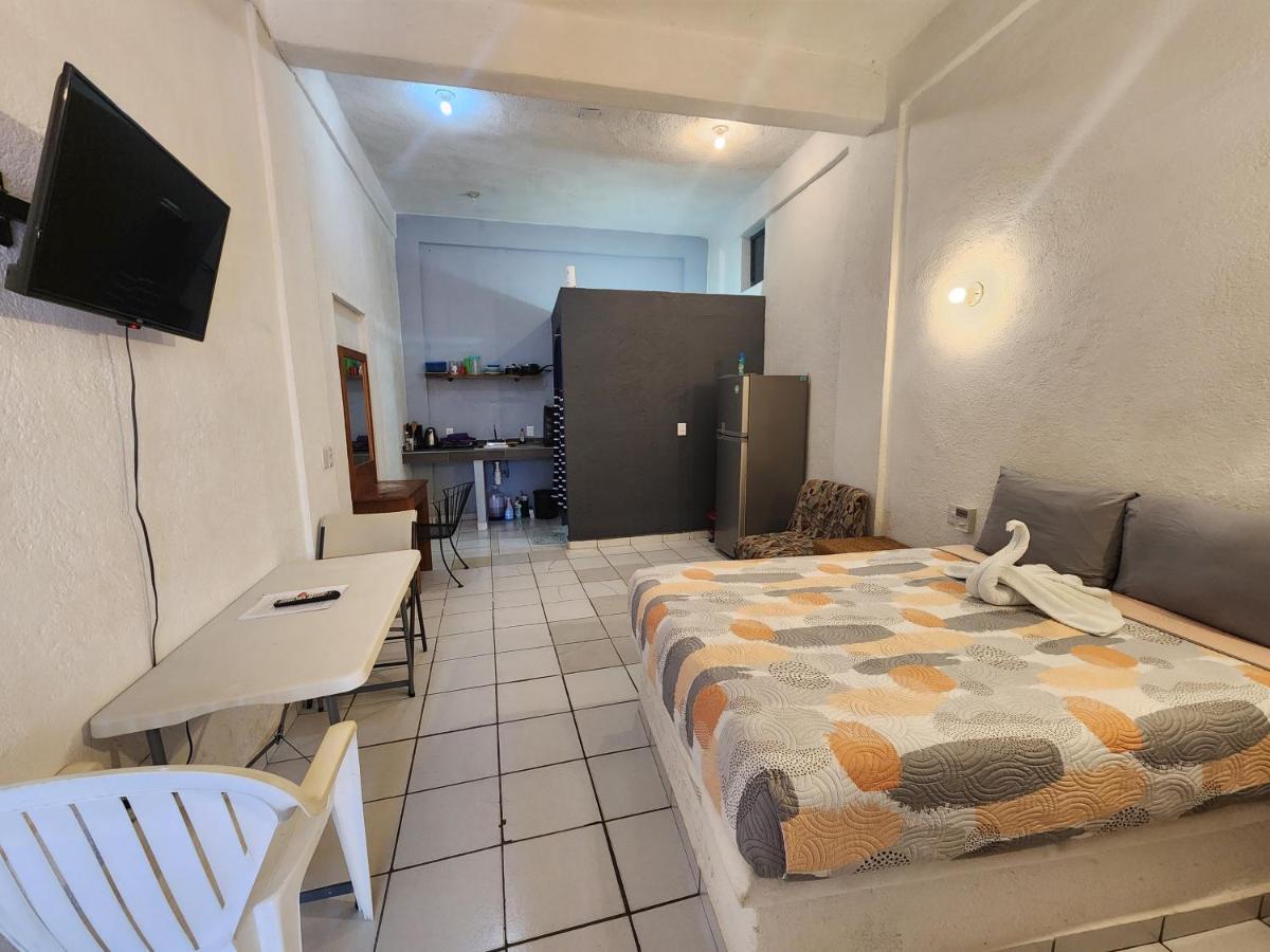 Small Studio Apt 5Min To Dt! Zihuatanejo Buitenkant foto