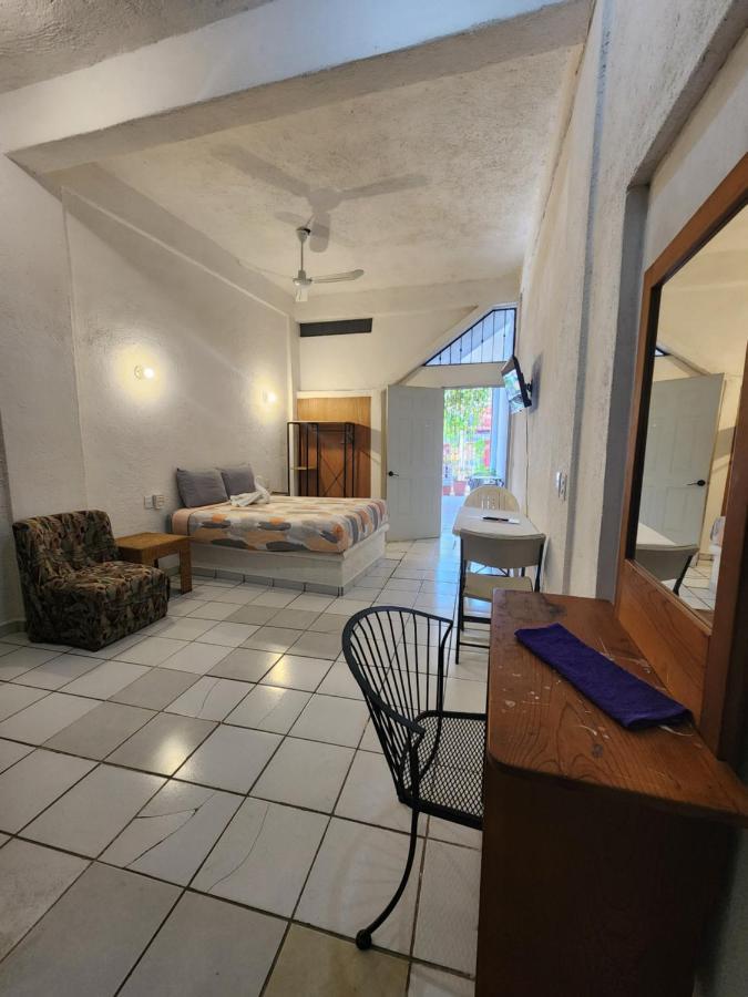 Small Studio Apt 5Min To Dt! Zihuatanejo Buitenkant foto